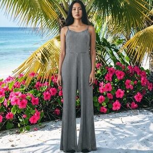 Urban Outfitters Checkered Black & White Slim Jumpsuit Women’s Large